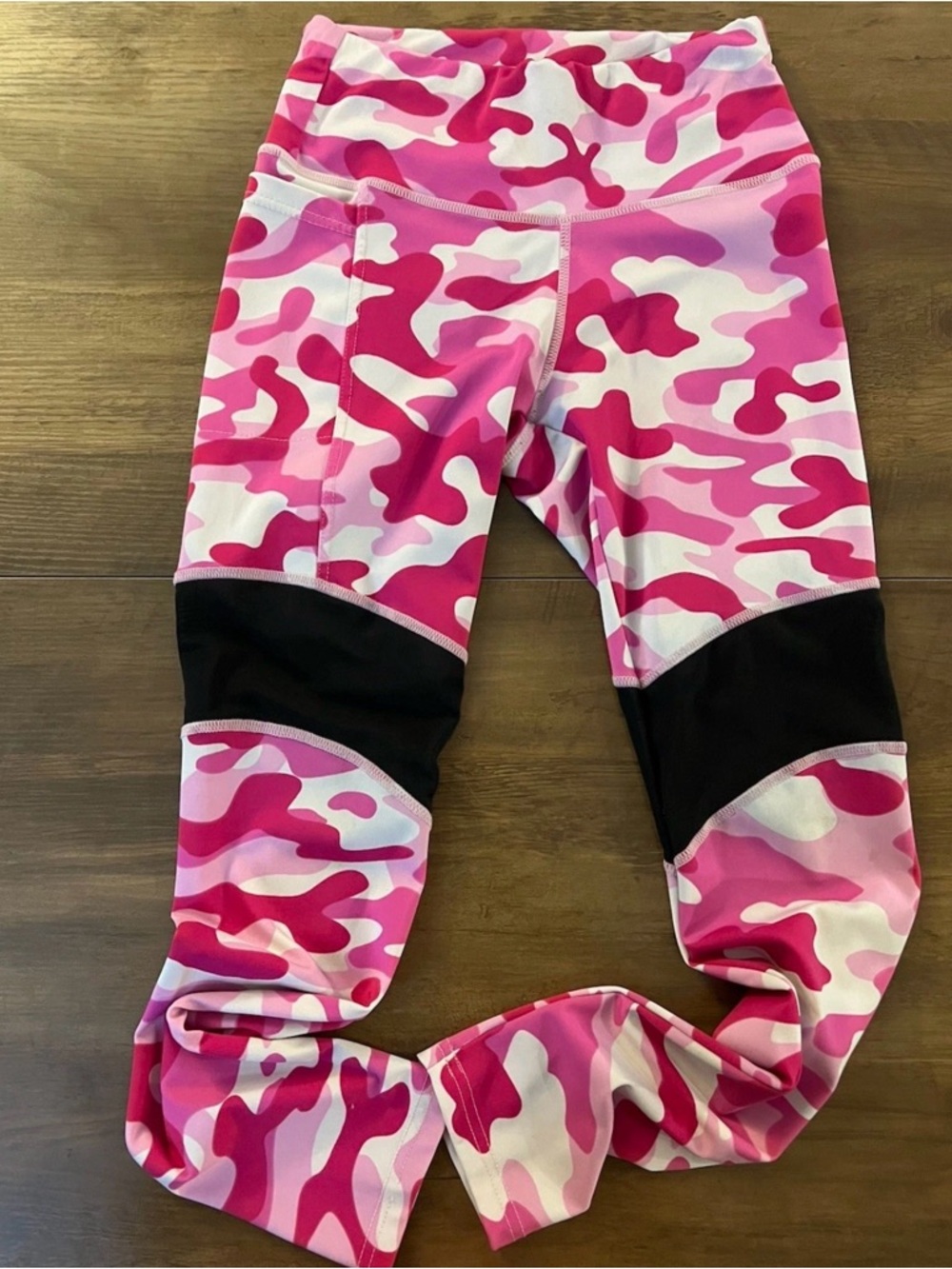 Kids Pink Camo Performance Leggings size s/m #481